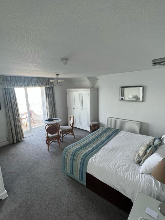 The Hannafore Point Hotel Looe Bagian luar foto