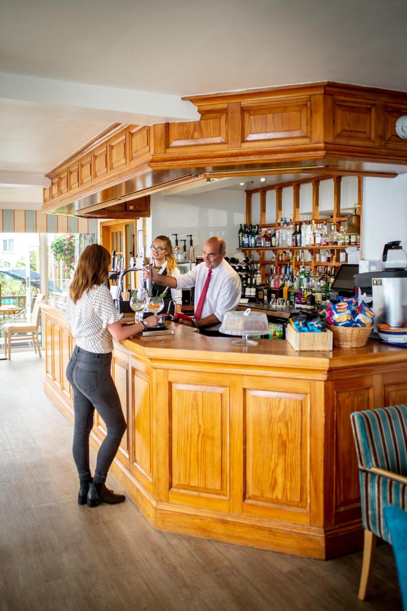 The Hannafore Point Hotel Looe Bagian luar foto