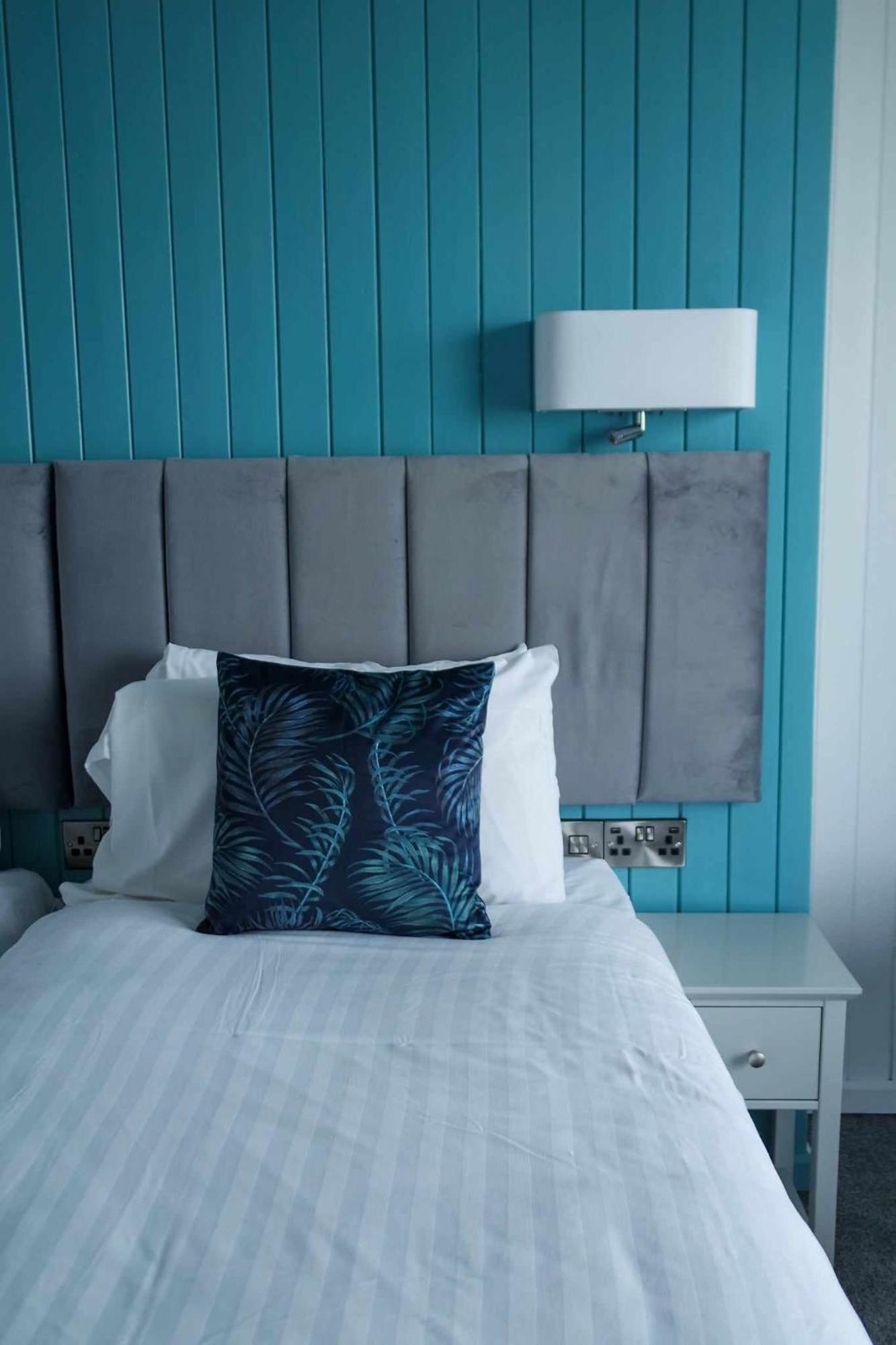 The Hannafore Point Hotel Looe Bagian luar foto