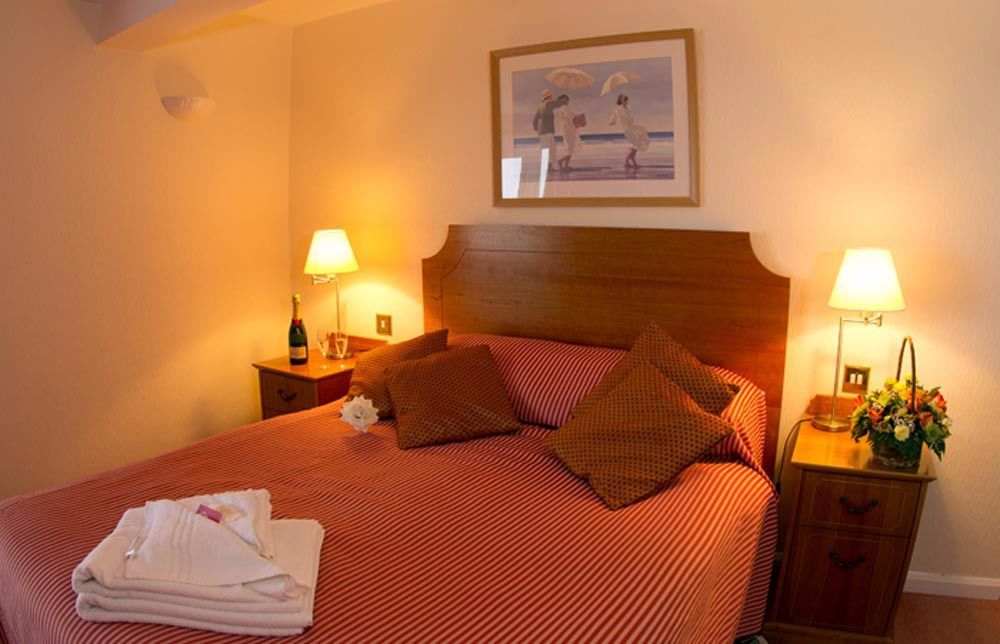 The Hannafore Point Hotel Looe Bagian luar foto