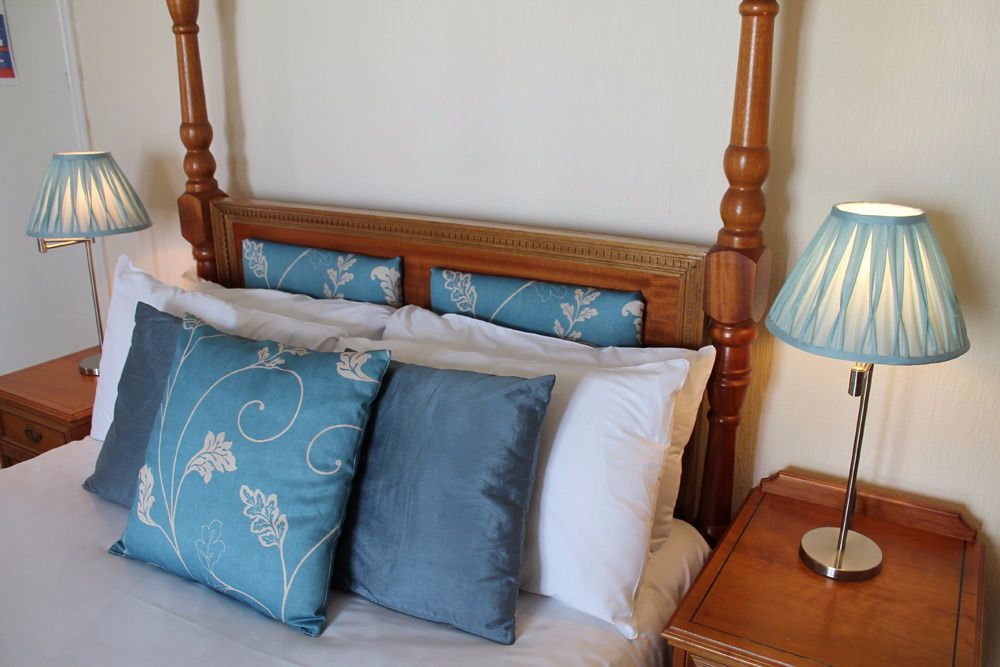 The Hannafore Point Hotel Looe Bagian luar foto